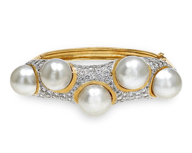 luxury charm bracelets for women-Pearl and Diamond Bracelet