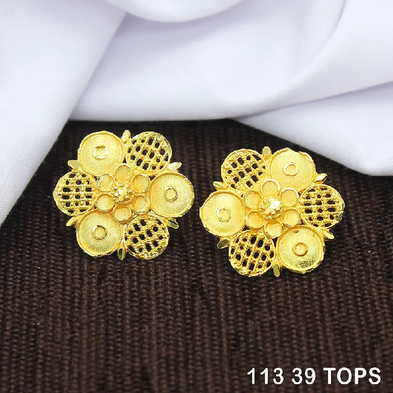 gold earrings for women-Mahavir Dye Gold Studs Earrings