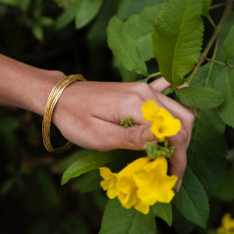 luxury silver bangles for women-Taar bangle