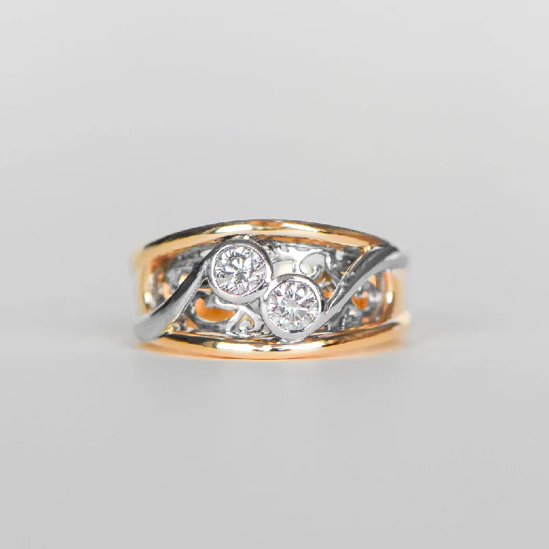 gold eternity rings for women-Filigree Detailed Wide Diamond Ring